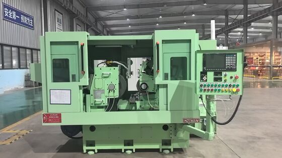 Slijpmachine voor lange staven met een grote capaciteit en een robuust frame dat een stabiele werking in productie-installaties garandeert